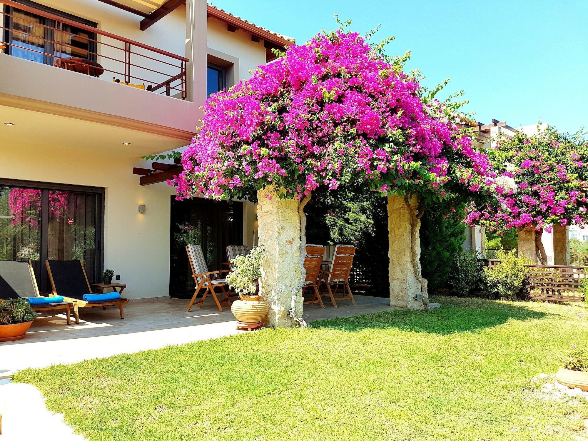 Villa Xenny Patras Exterior foto